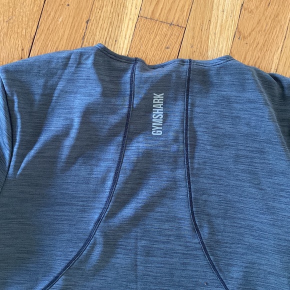 Gymshark workout shirt - Picture 4 of 5